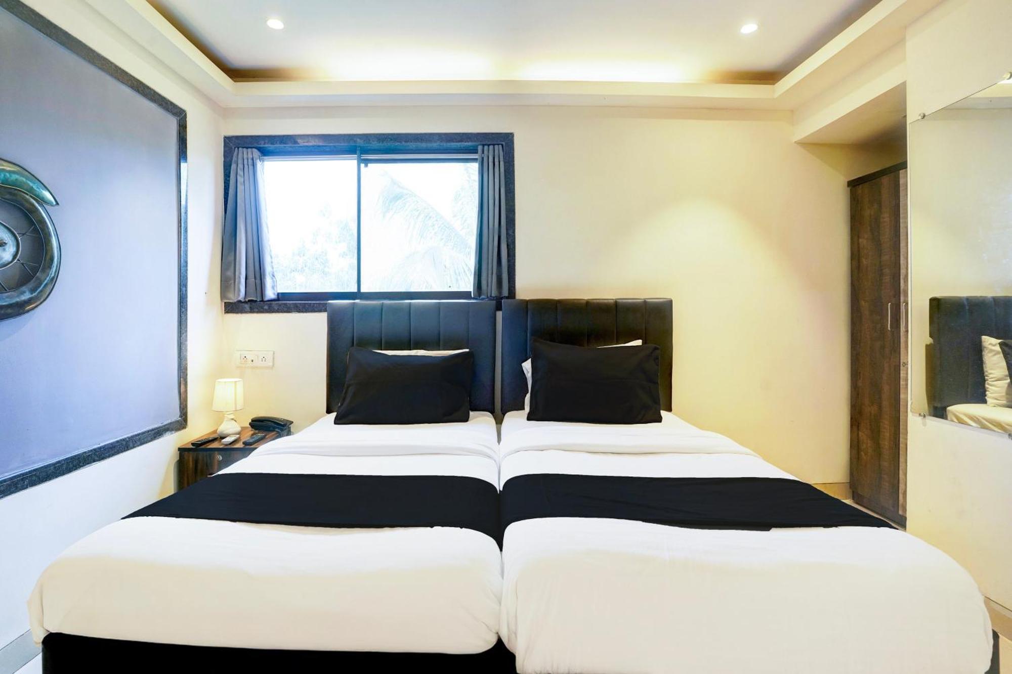Super Hotel O Seawoods Near Palm Beach Road Formerly Sai Roop Нави Мумбай Екстериор снимка