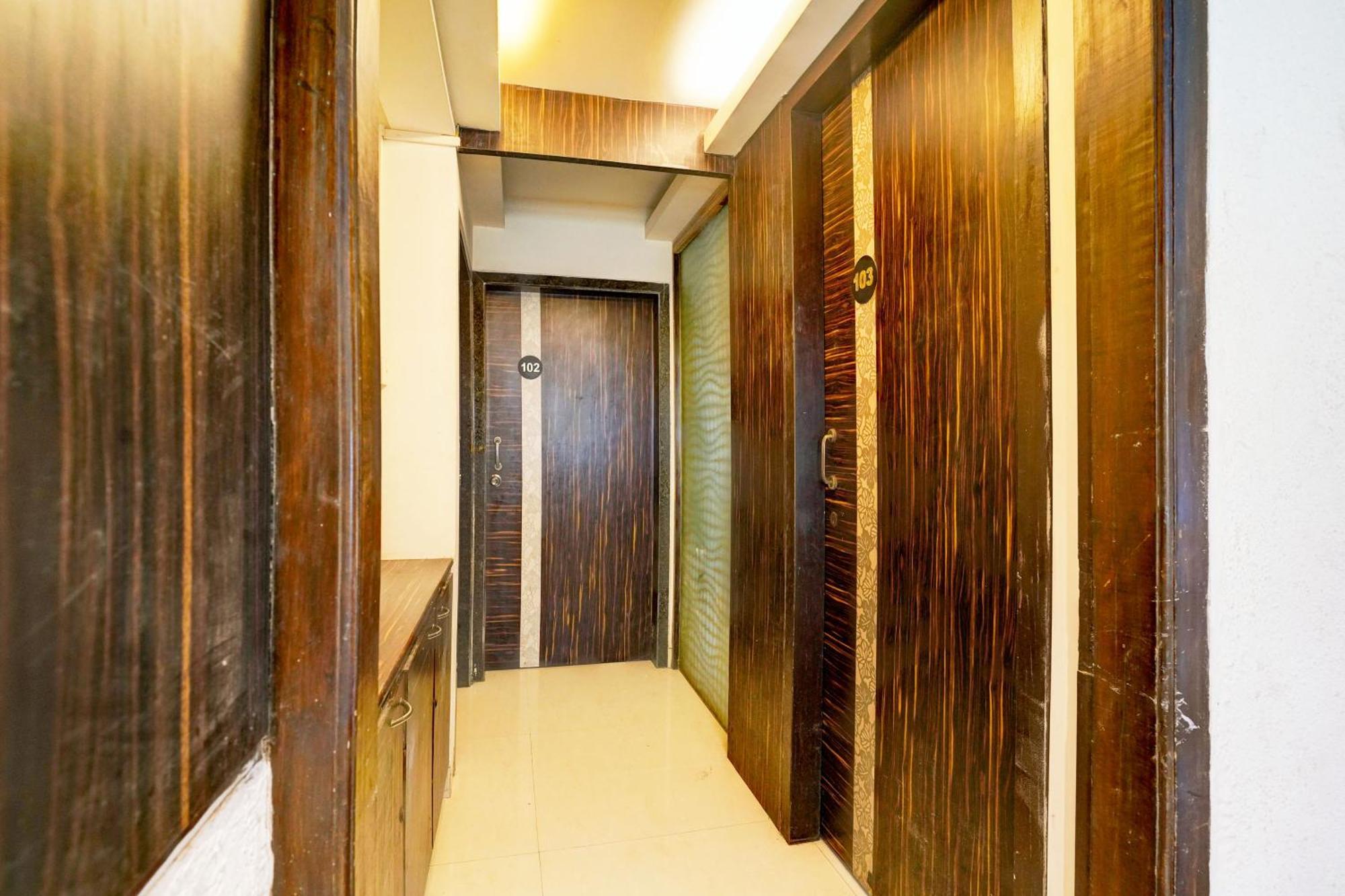 Super Hotel O Seawoods Near Palm Beach Road Formerly Sai Roop Нави Мумбай Екстериор снимка