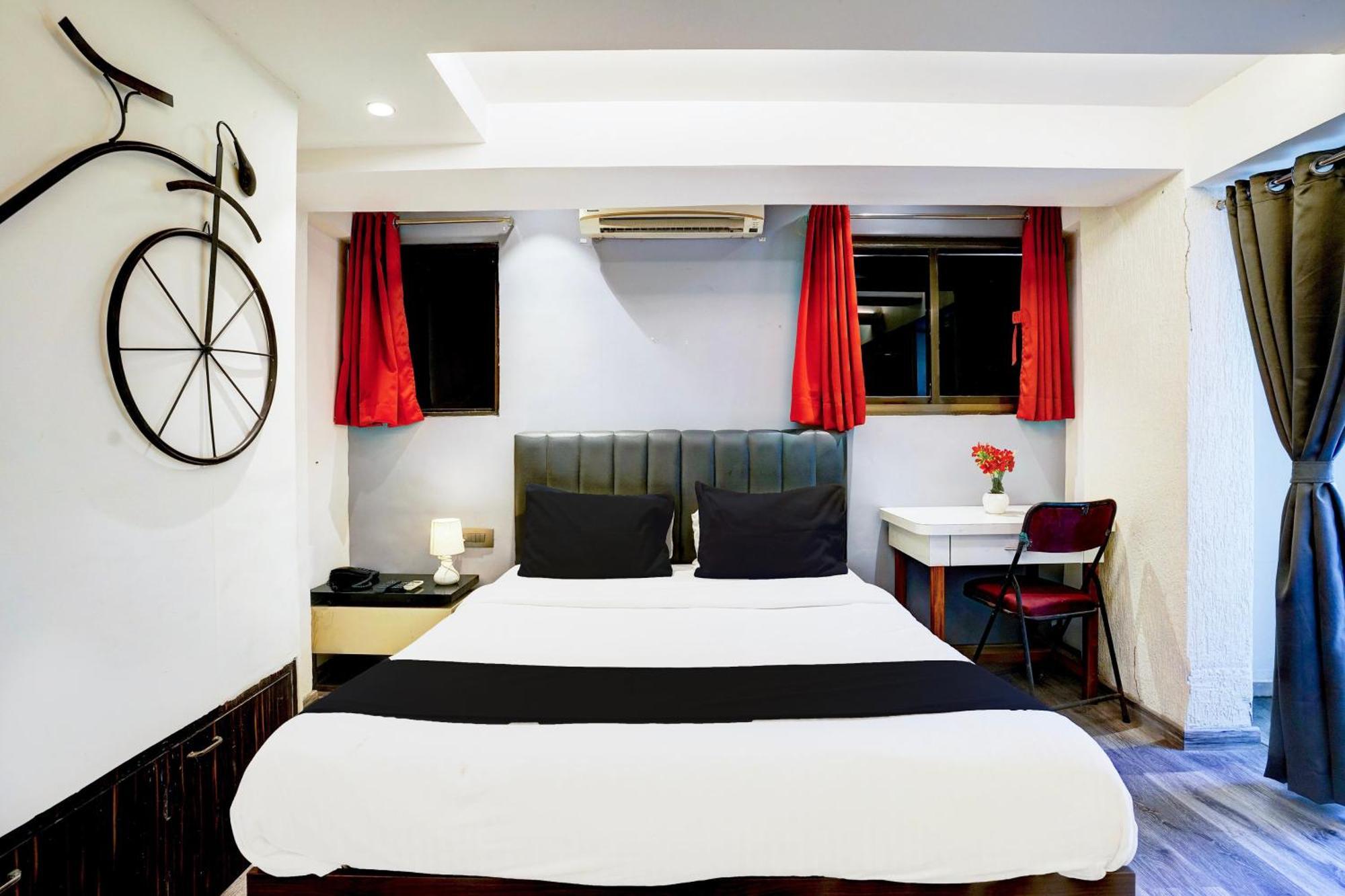 Super Hotel O Seawoods Near Palm Beach Road Formerly Sai Roop Нави Мумбай Екстериор снимка