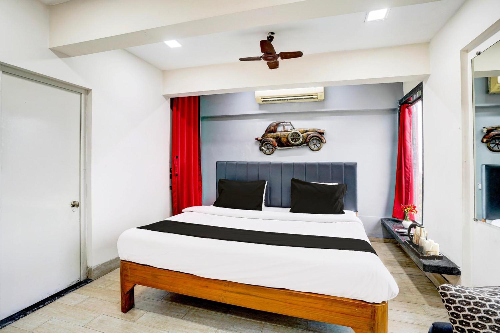Super Hotel O Seawoods Near Palm Beach Road Formerly Sai Roop Нави Мумбай Екстериор снимка